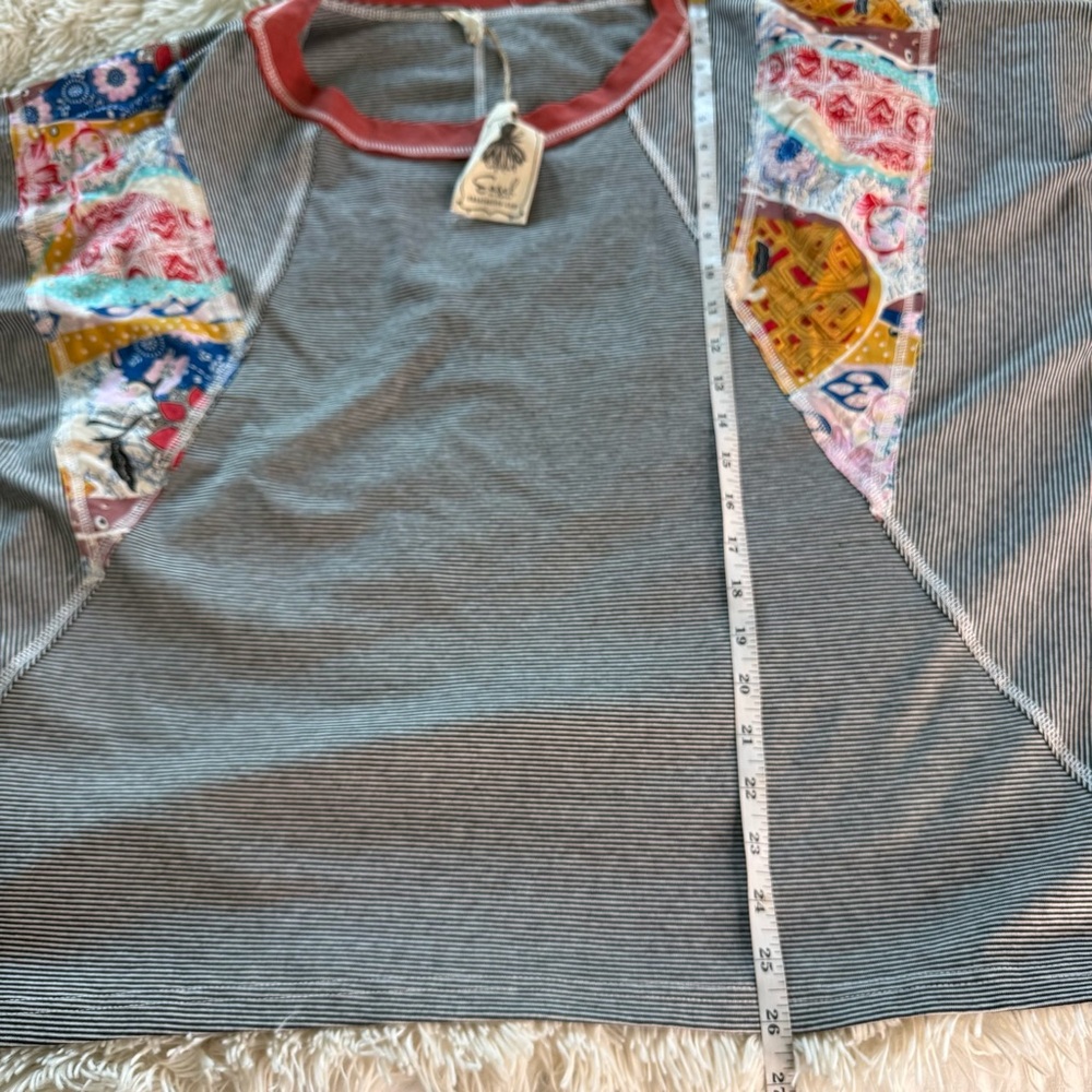 NWT Easel Oversized Boho Britt Patchwork Top Size… - image 10